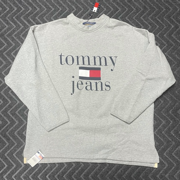 Tommy Hilfiger Other - Tommy Hilfiger Crewneck men’s